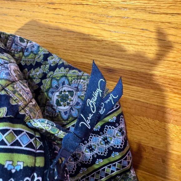 Vera Bradley Large Duffle - Cambridge pattern - Picture 3 of 6